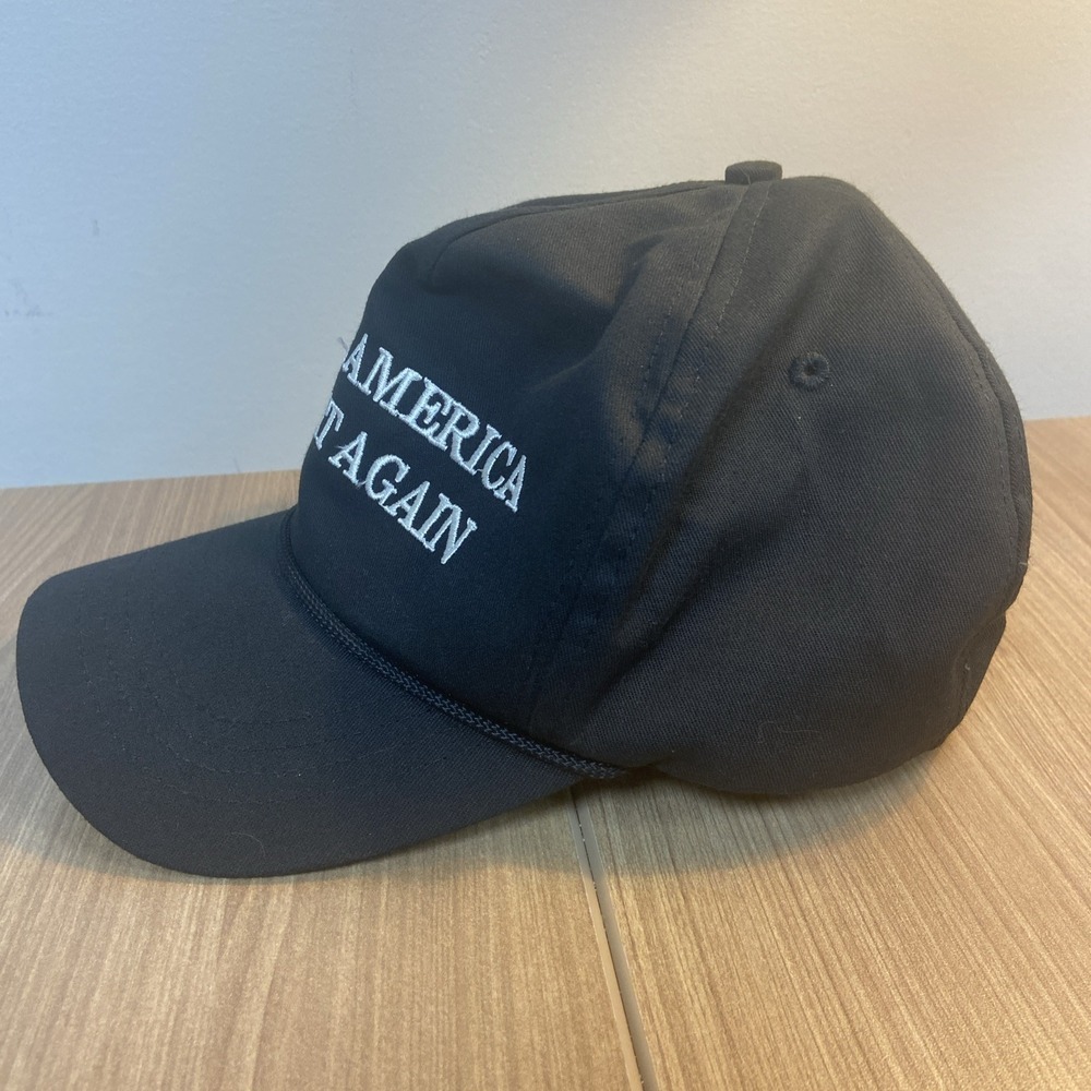 Official Cali-Fame Trump MAKE AMERICA GREAT AGAIN 2016 Black White Baseball Cap - Picture 2 of 7